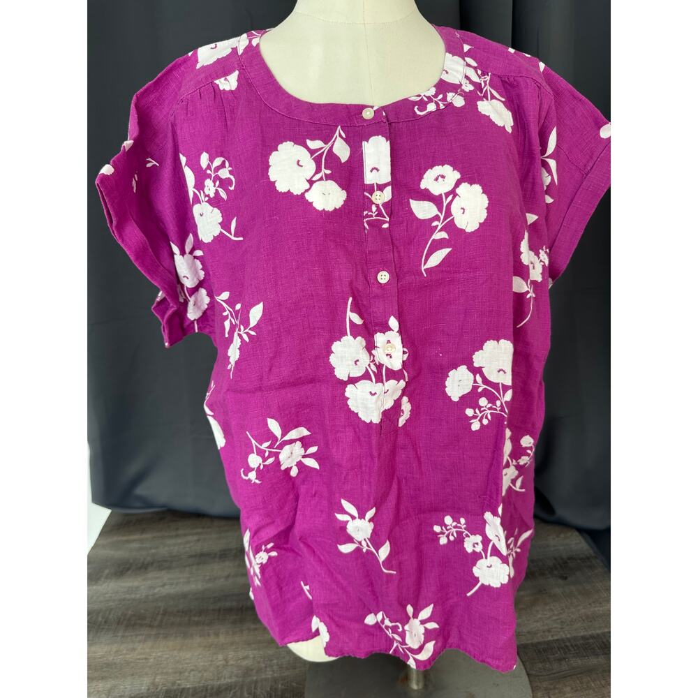 Ann Taylor Linen Magenta White Floral Top Partial Button Scoop Neckline Large